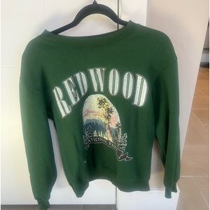 Woman’s Small Redwood Long-sleeve